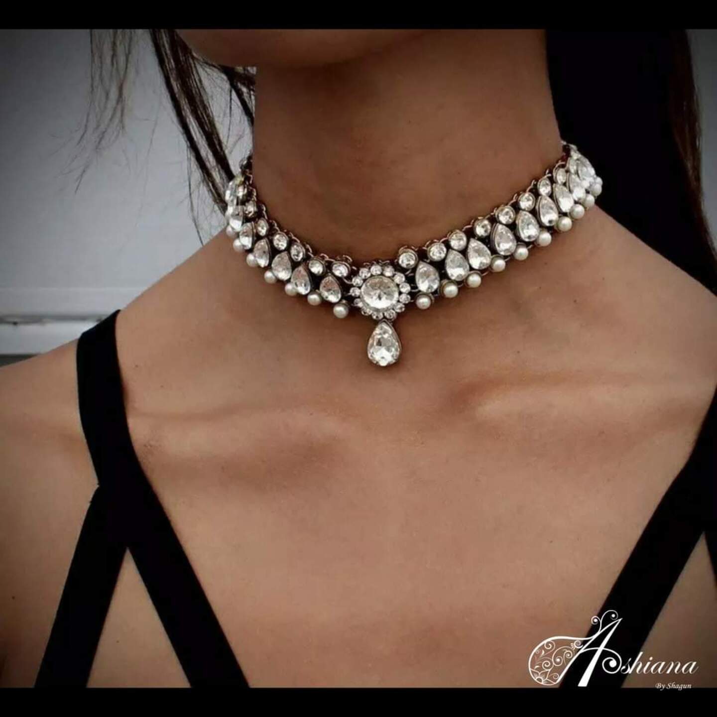 Opulent Kundan Pearl Choker 