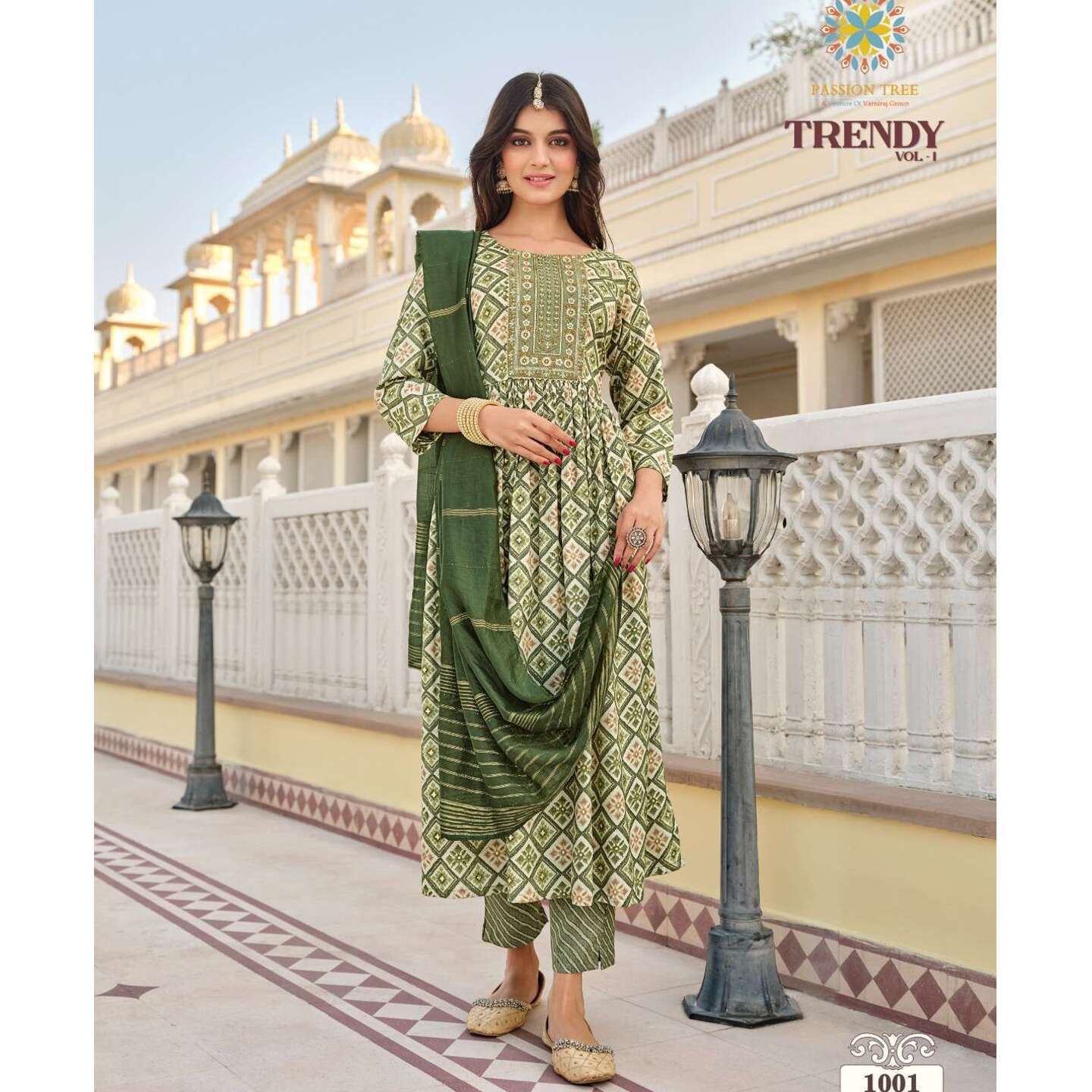 5_Nayra Cut Suits - 4XL