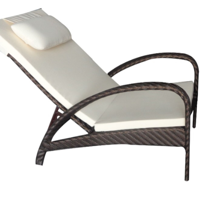 rest chair with footstoll