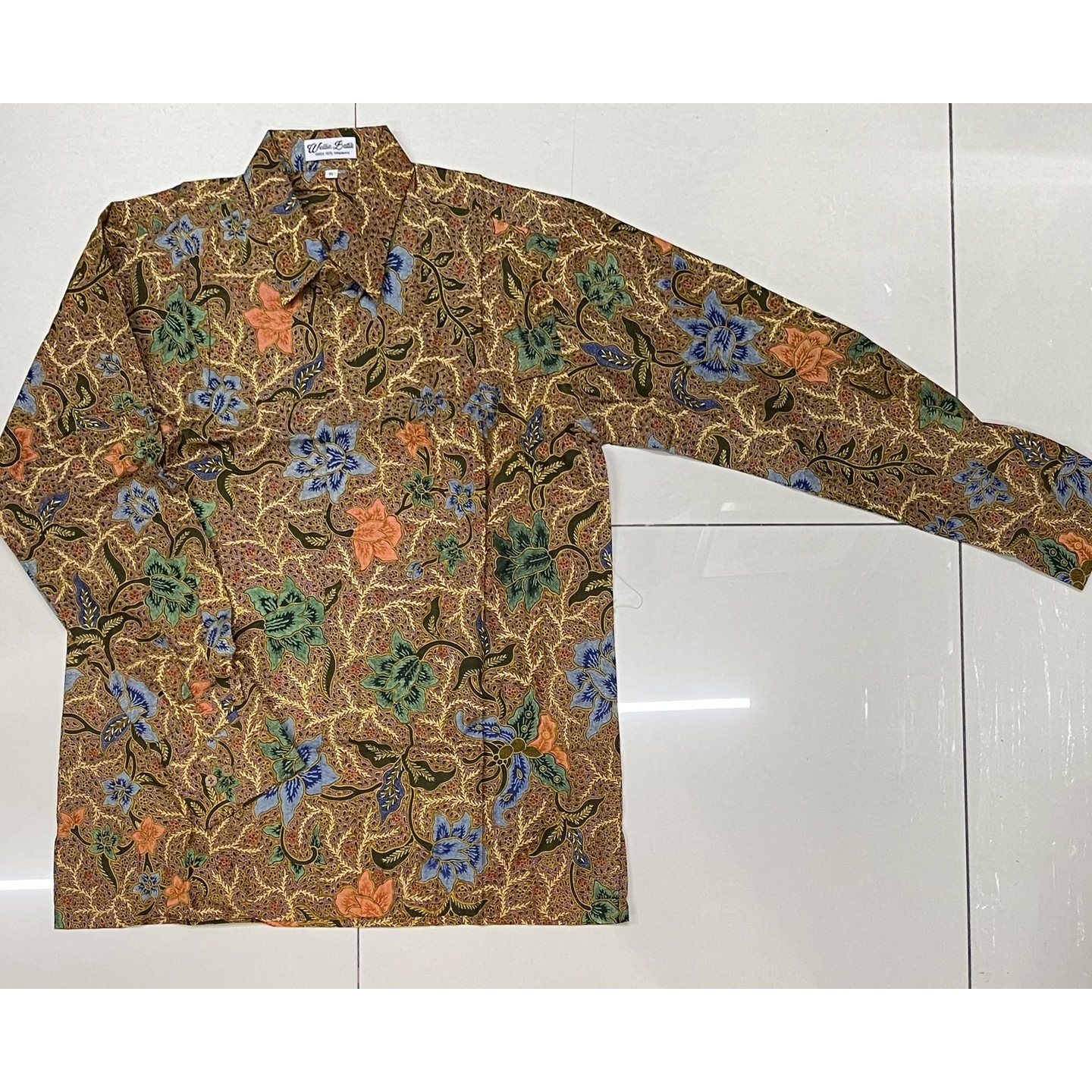 Batik print long sleeve shirt ( XL size )