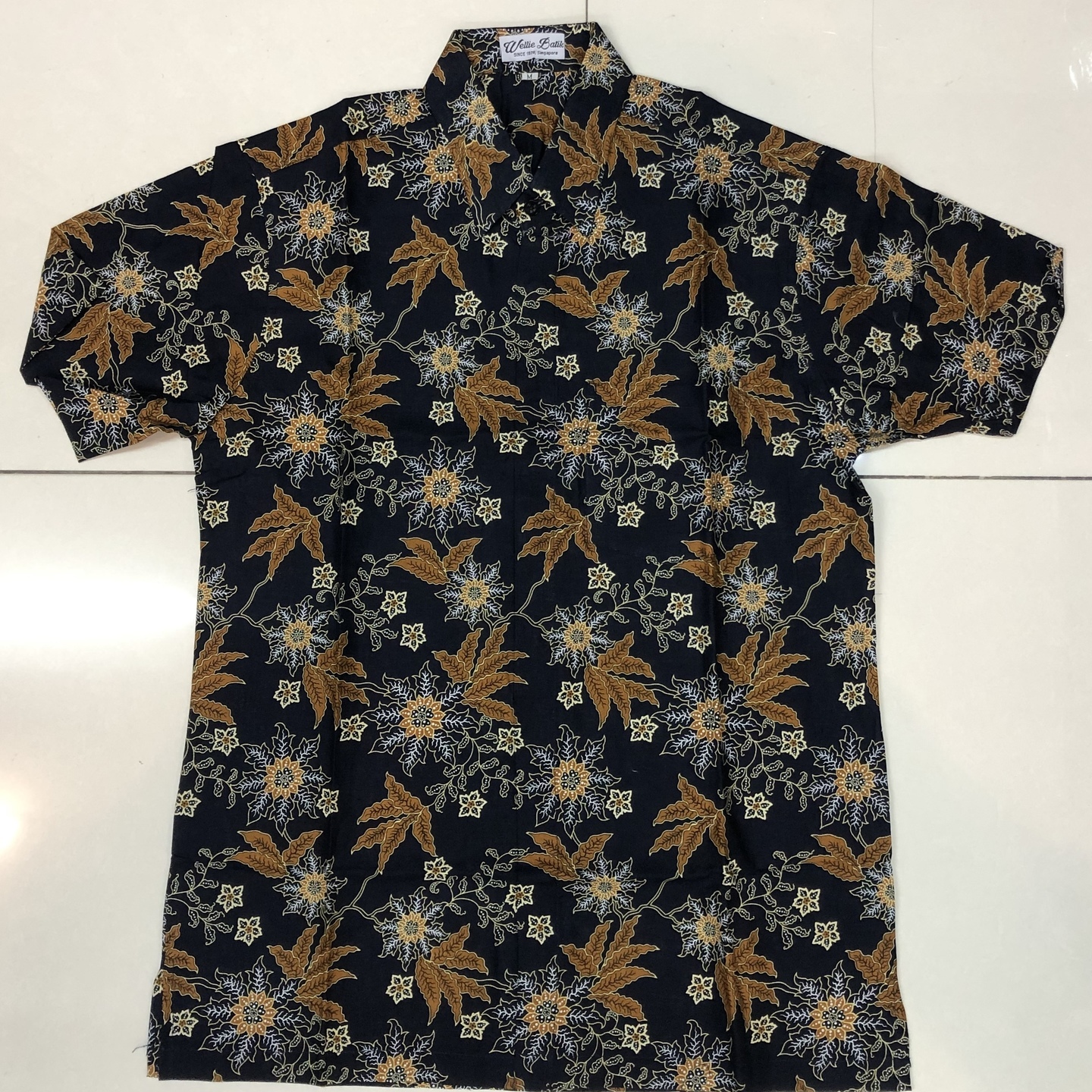 Batik print short sleeve shirts ( L size )