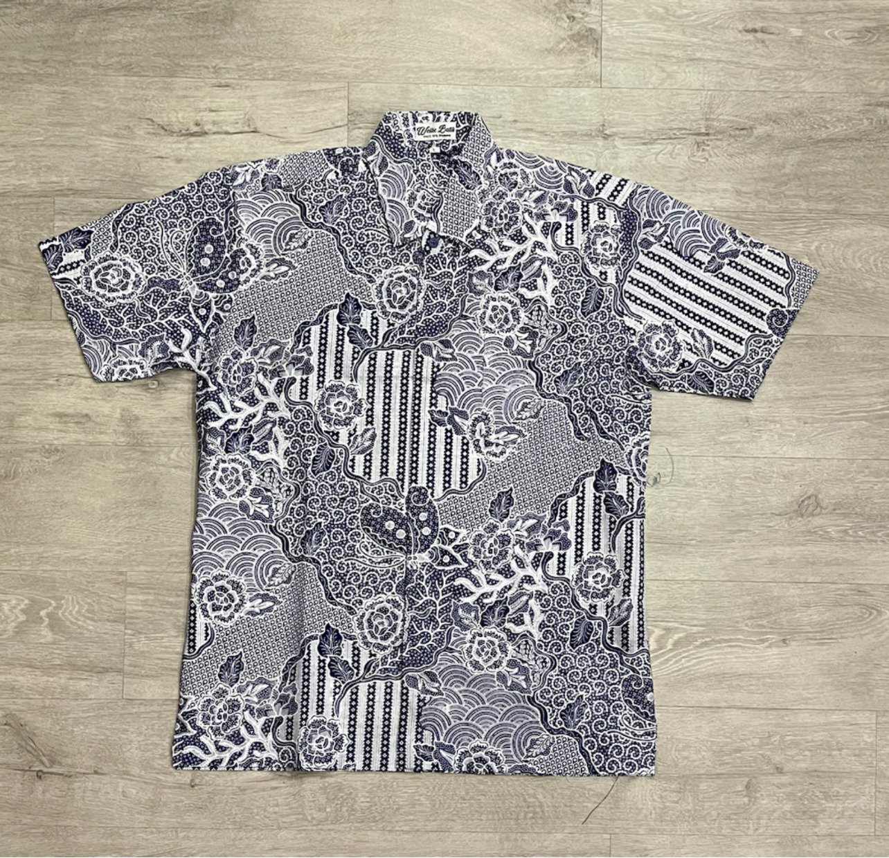 Batik print / hand stamped short sleeve shirts ( size XXL )
