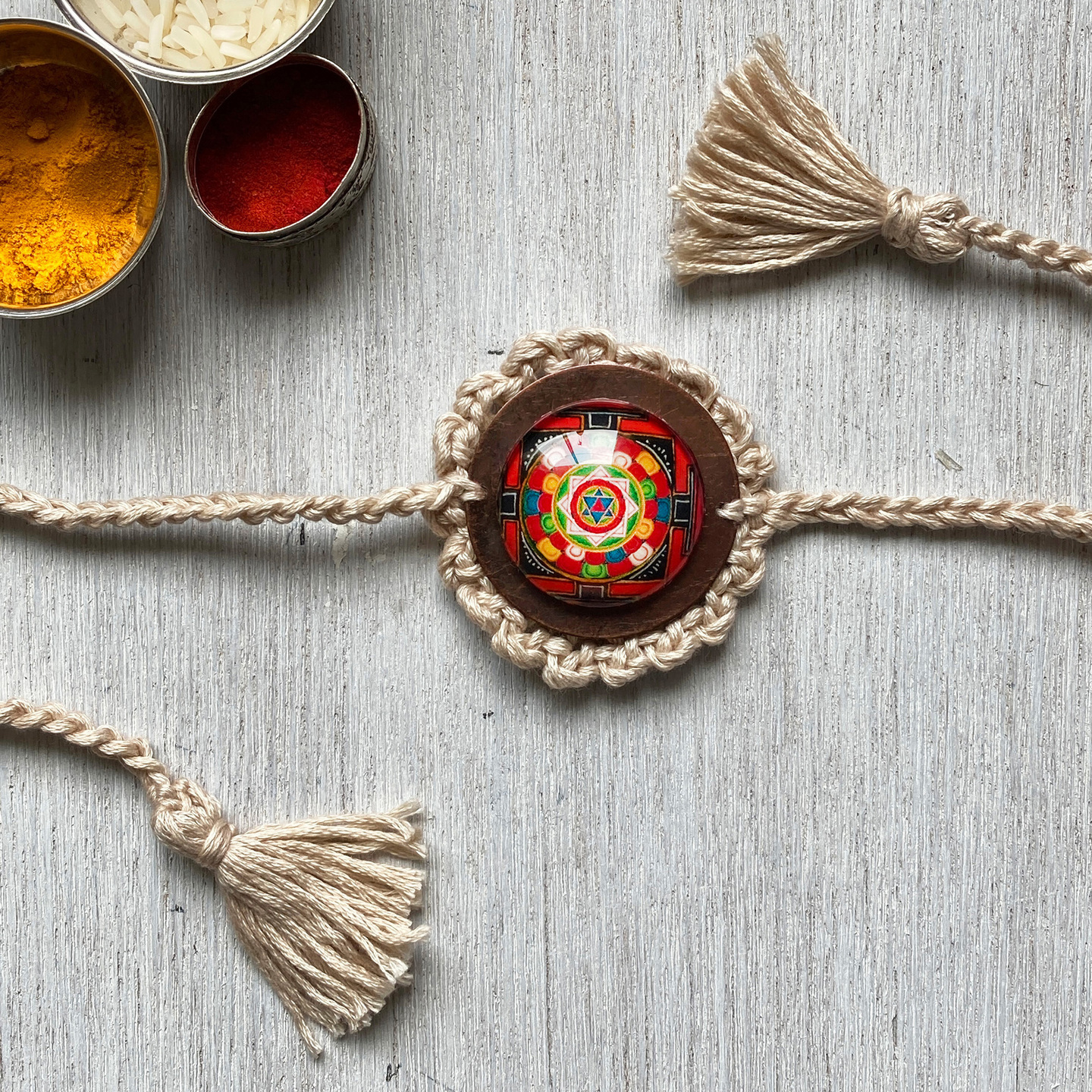 Rakhi - Mandala - Crochet - Baise