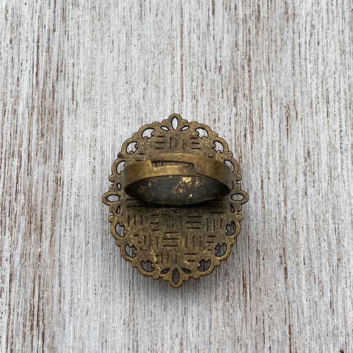 Adjustable Oval Ring - Kashmiri Papier-mâché box, detail