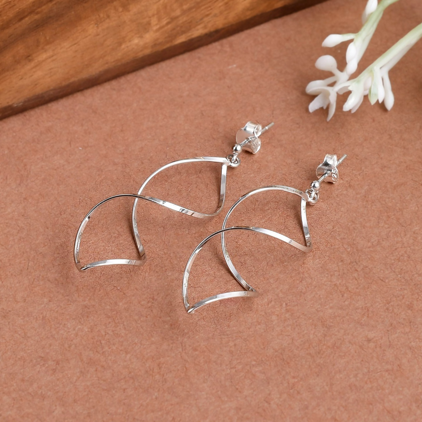 Silver 925 Light weight Delicate Earring