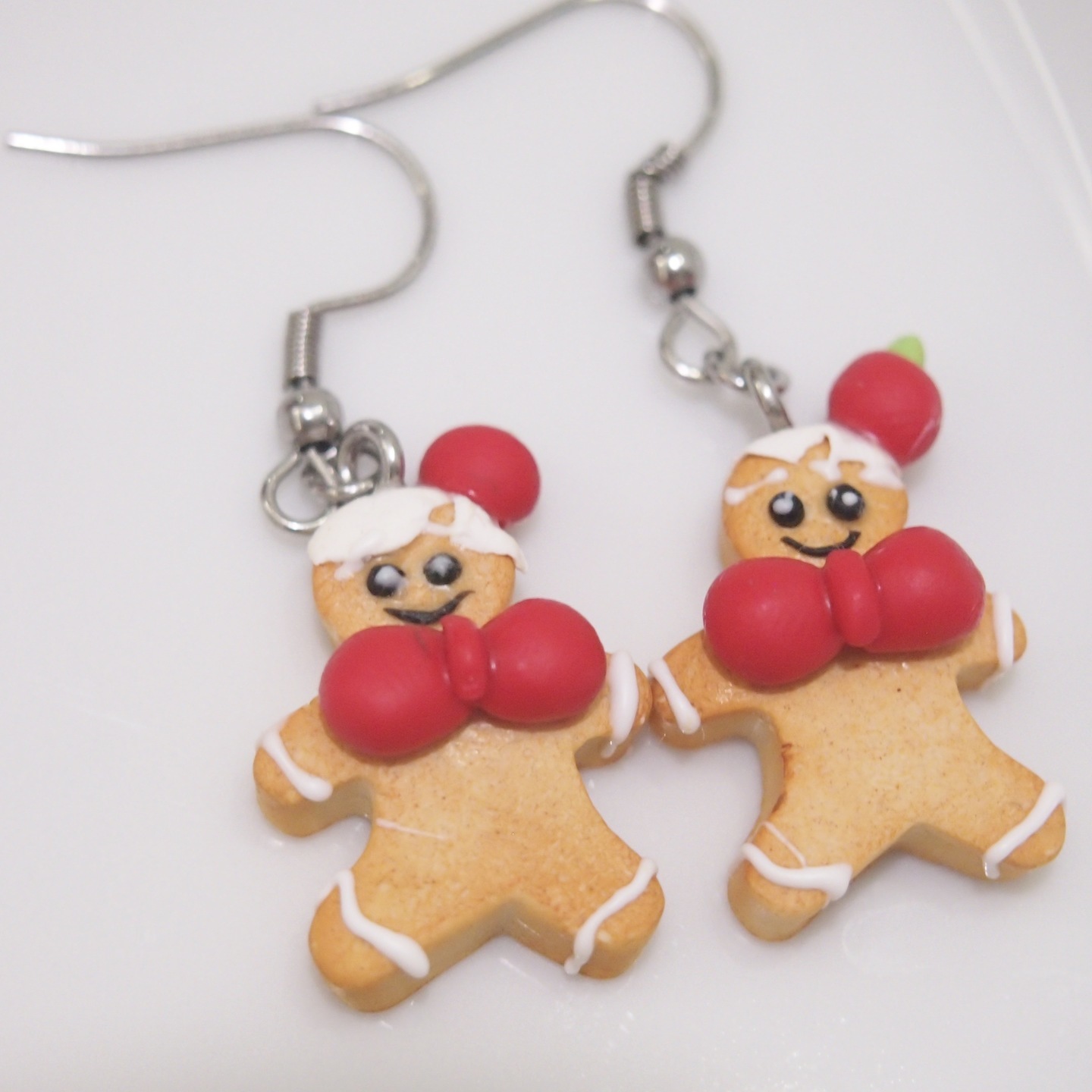 Jewelry-Christmas Gingerbreadman Dangling Earrings
