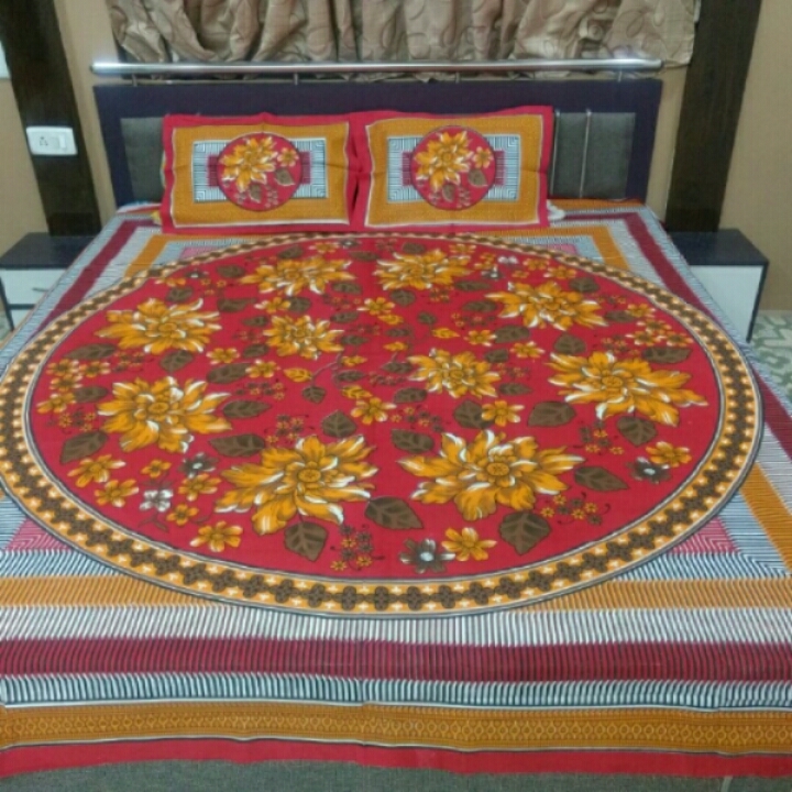 New color and designs @  double bed bedsheet
Fast colour
Size 90*90

