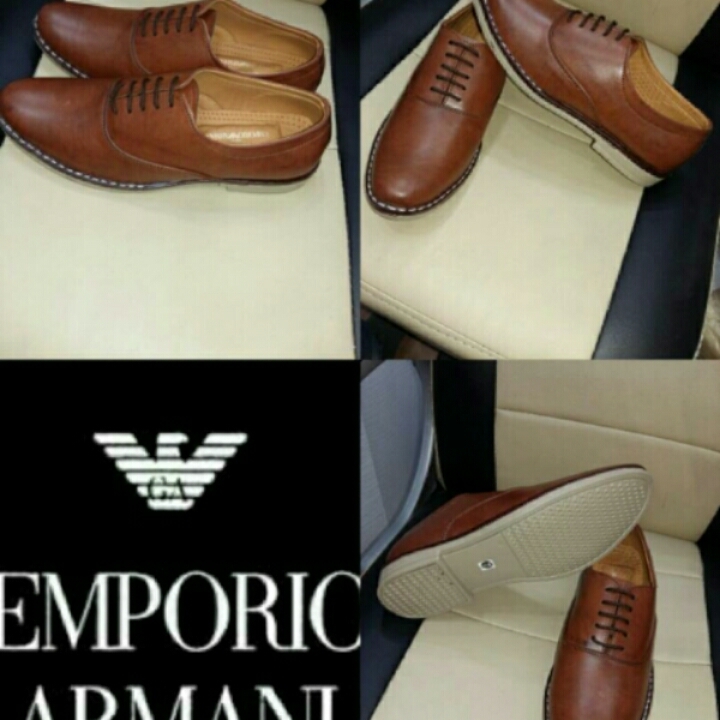 Armani shoes😍😍
 size : 7 to 10 

SHIPP EXTRA ⛵⛵