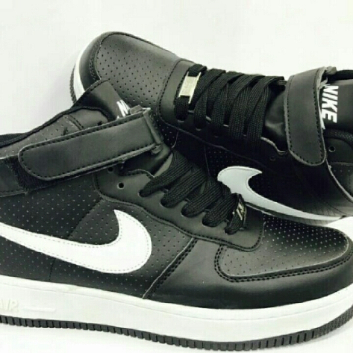 *Nike Airforce*
😍😍*
Sizes available *41-45*
