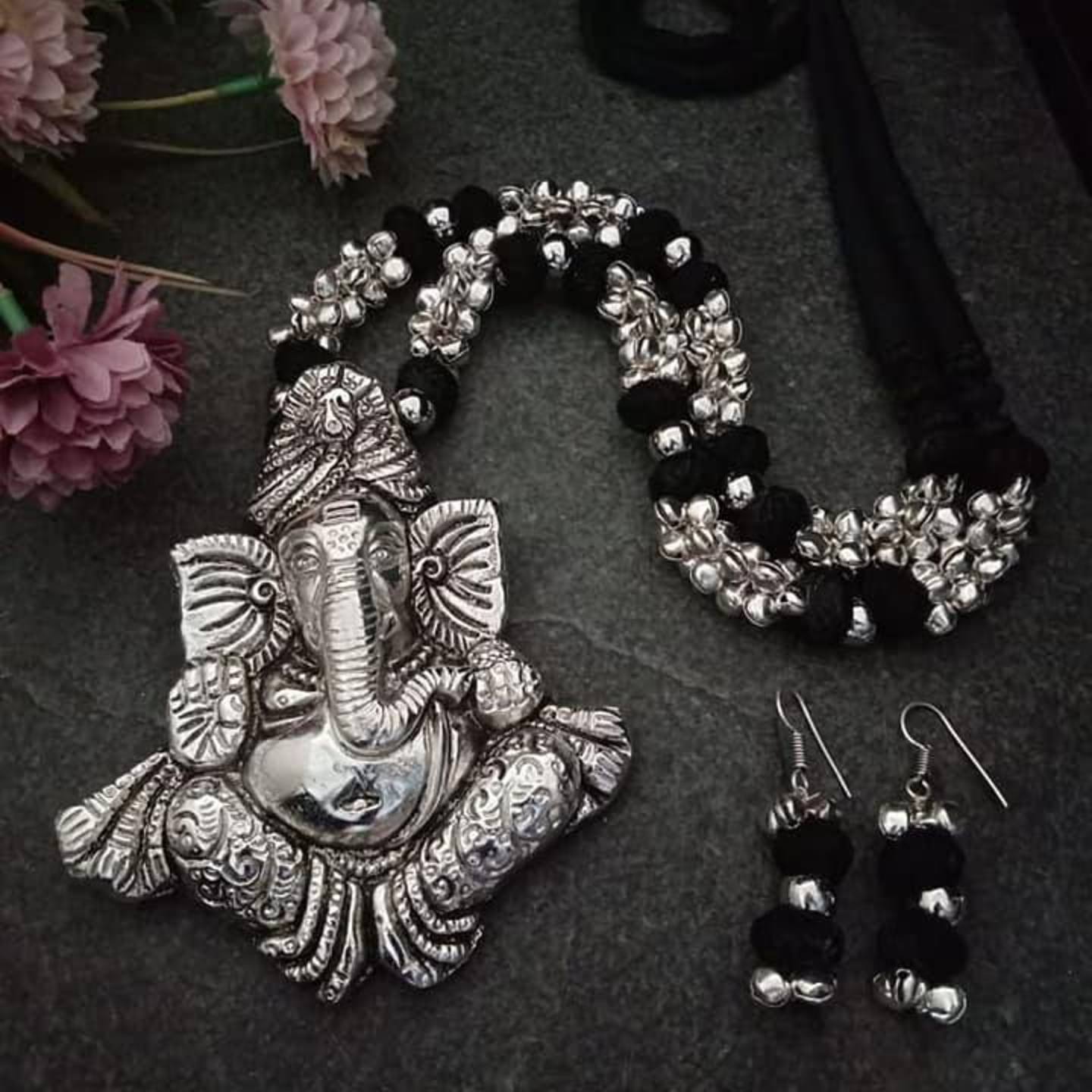 Ganesha 4