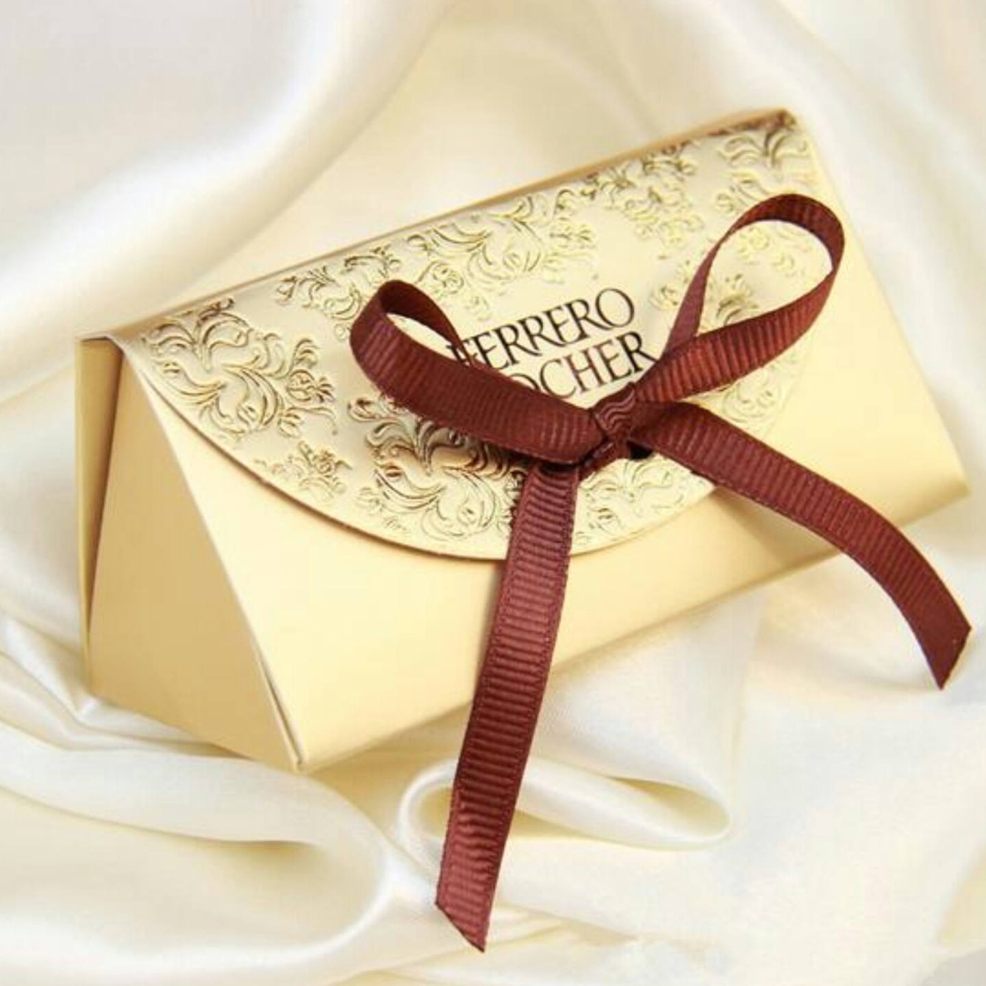 Ferrero Rocher® Exquisite Pack