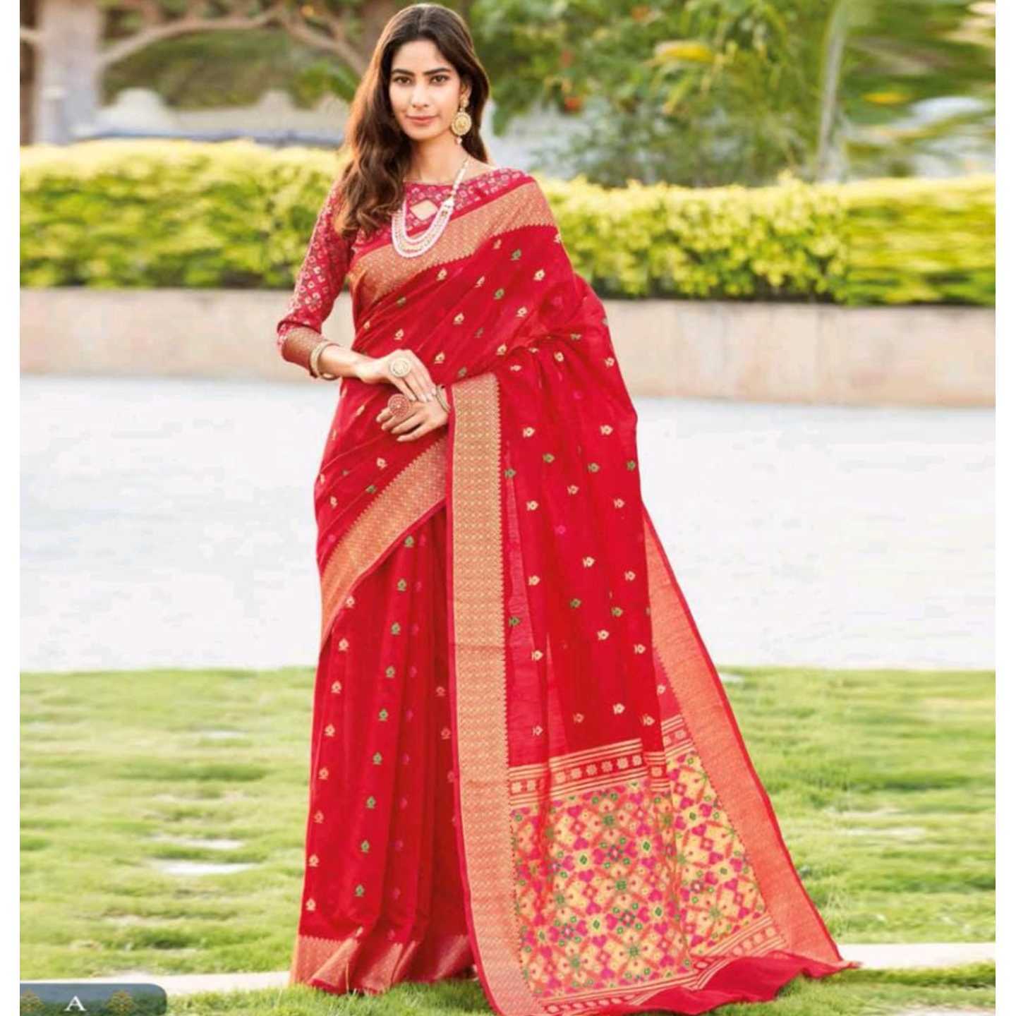 Korie Red Zari Saree