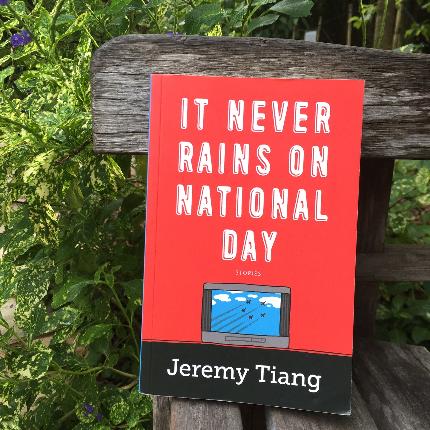 It Never Rains on National Day by Jeremy Tiang [Paperback]