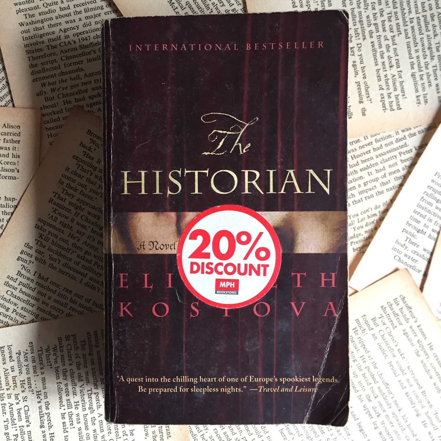 The Historian by Elizabeth Kostova [Paperback]