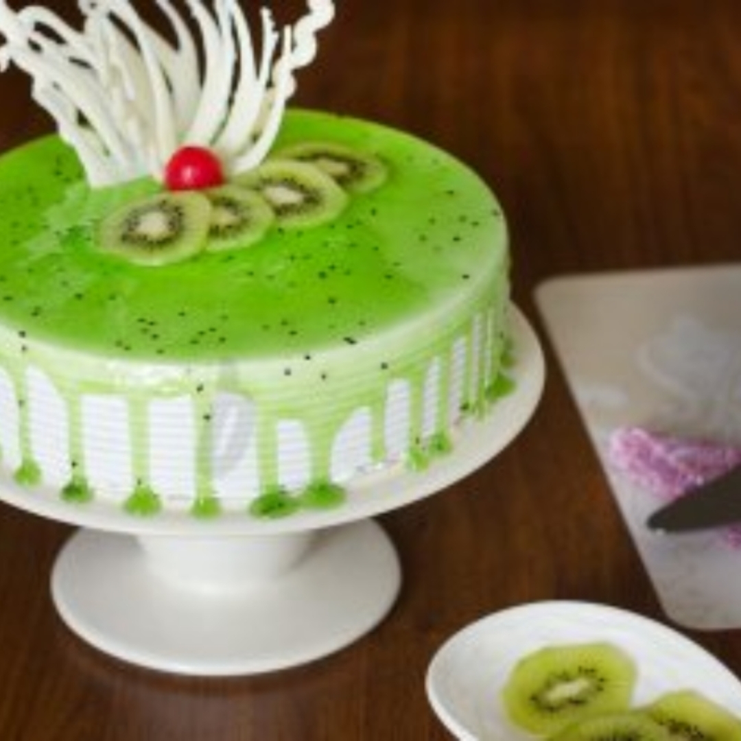 1/2 Kg Kiwi Delight Cake