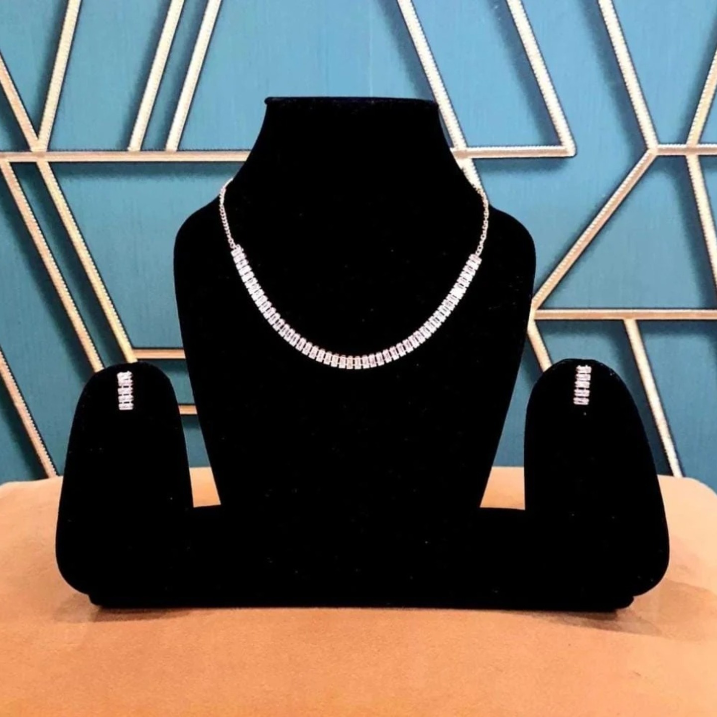 Elegant Diamond Necklace for Timeless Beauty(MOQ6)