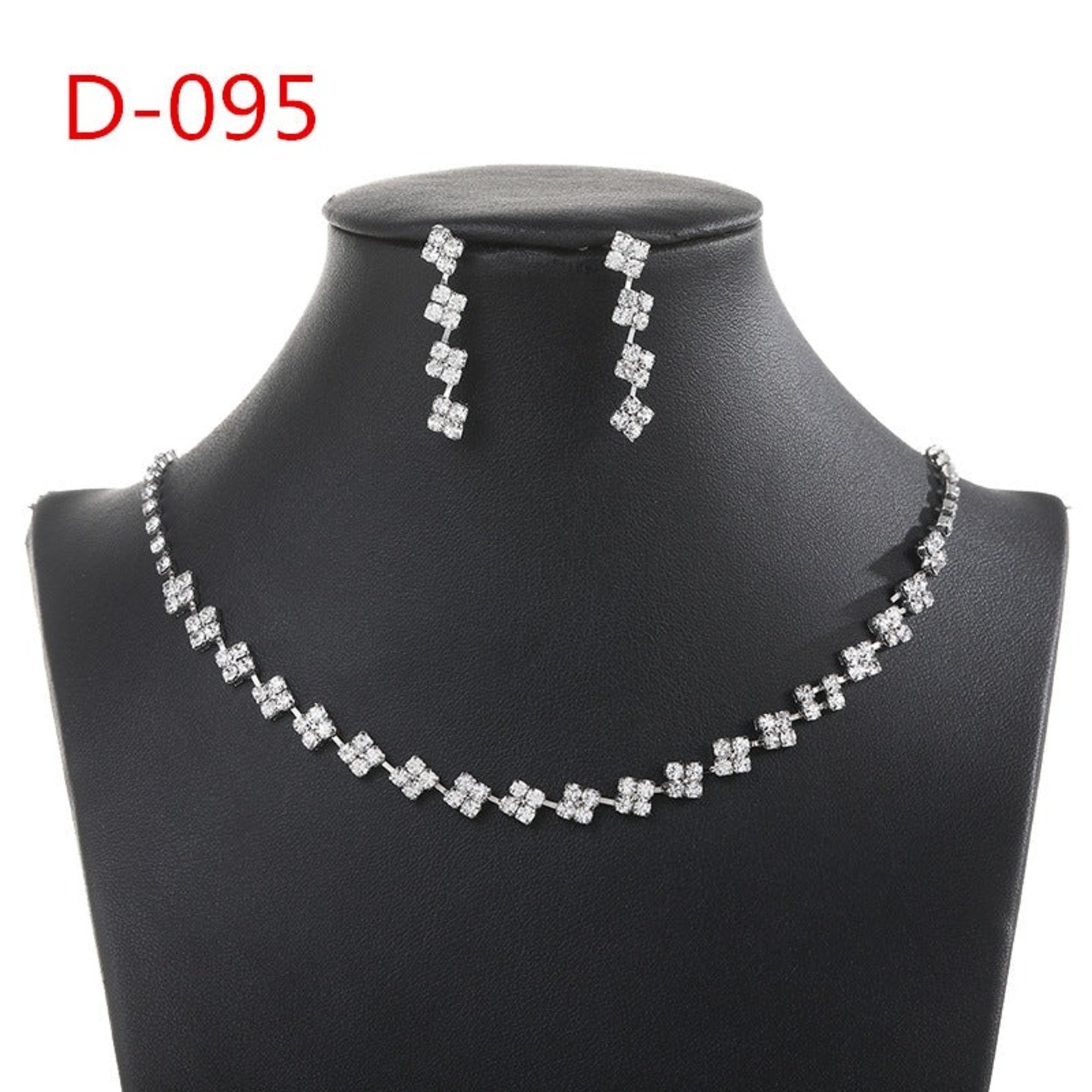 Drushila Pendent & Earring Set DY12