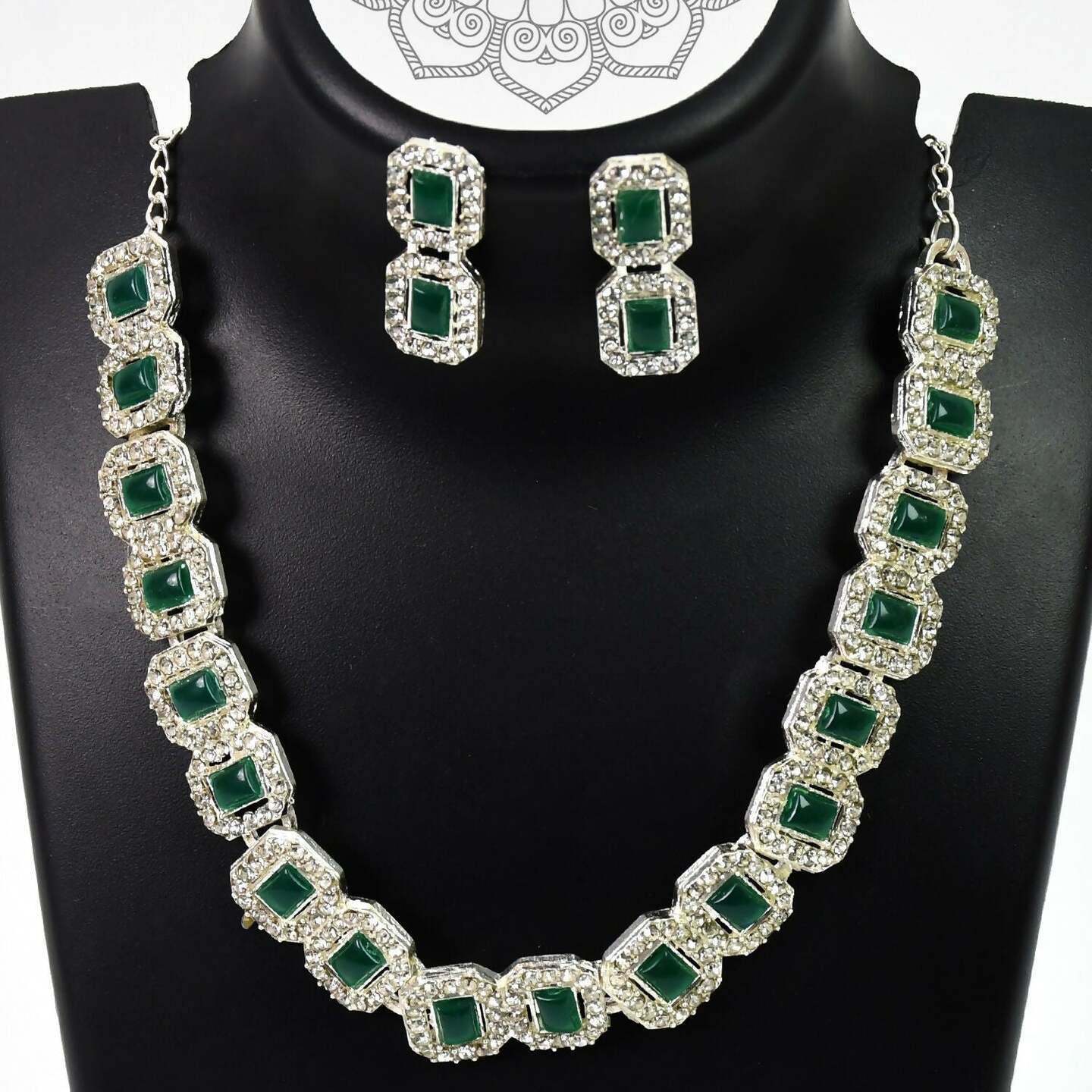 Celestial Elegance: White and Emerald Green Diamond Necklace