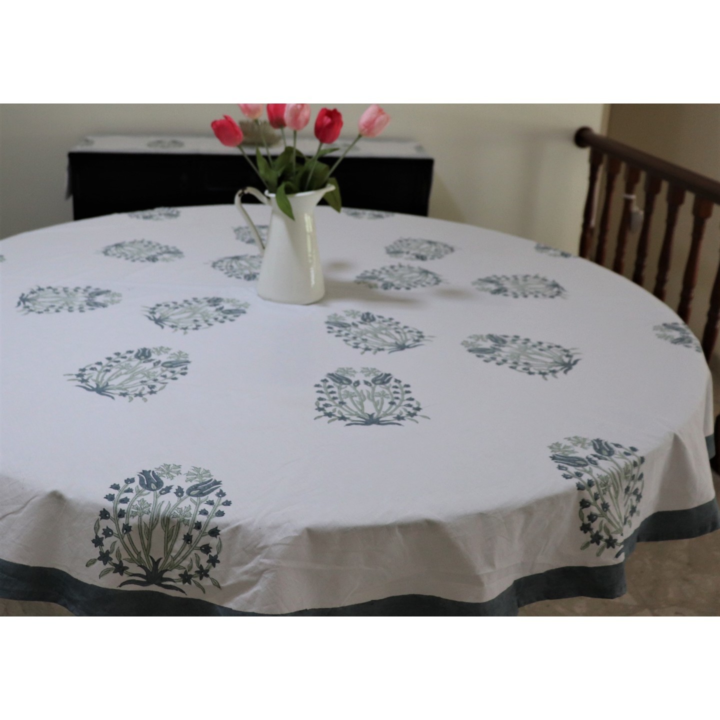 Nisha 180cms x 180cms Round Table Cloth