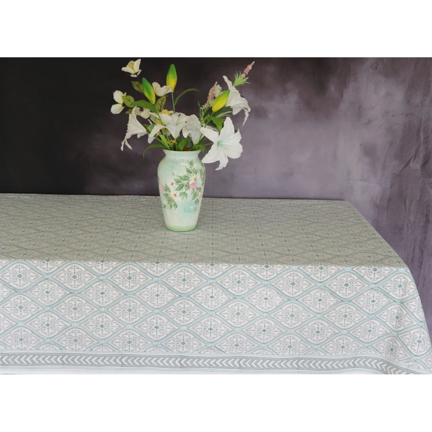 Morning Dew 4 Seater Table Cloth