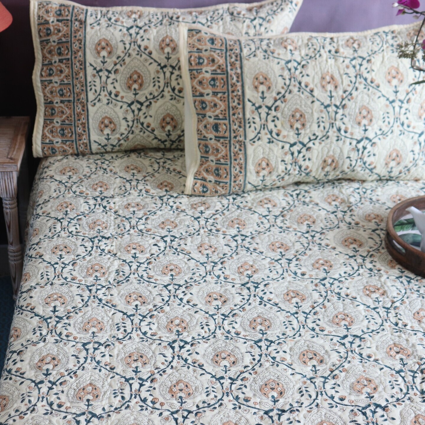 Jalmahal Queen Size Quilted Bedspread Set