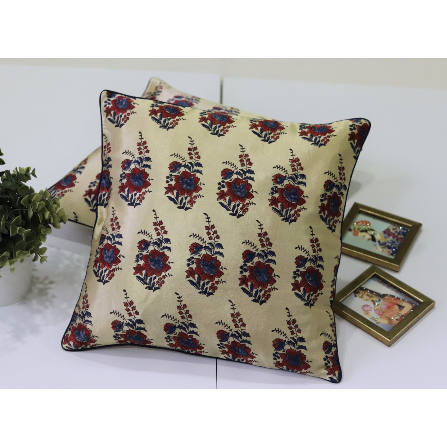 Pushpa Mashroo Silk 40cmsx40cms Cushion Cover