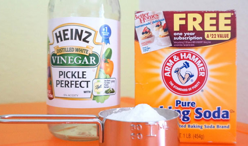 Baking-soda-and-vinegar.jpg