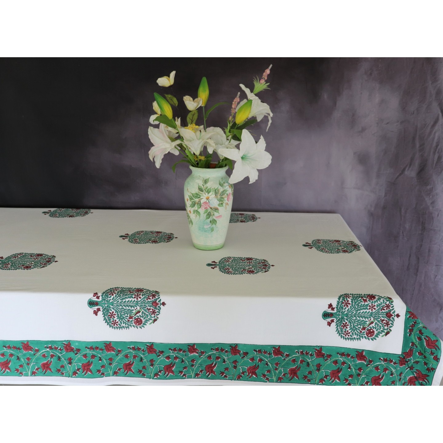 Summer Bliss 8 Seater Table Cloth
