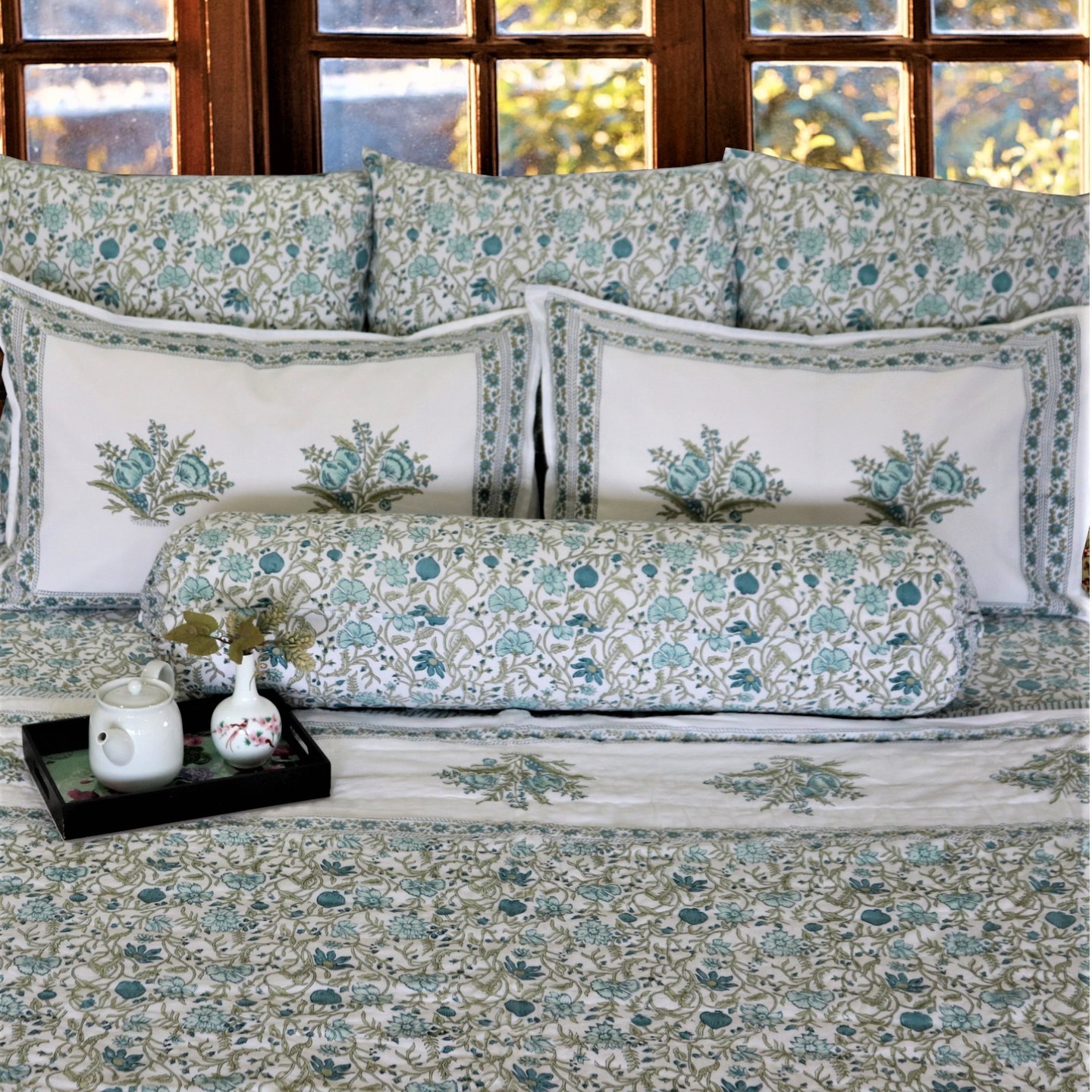 800TC Blue Garden Super King Fitted Sheet Set