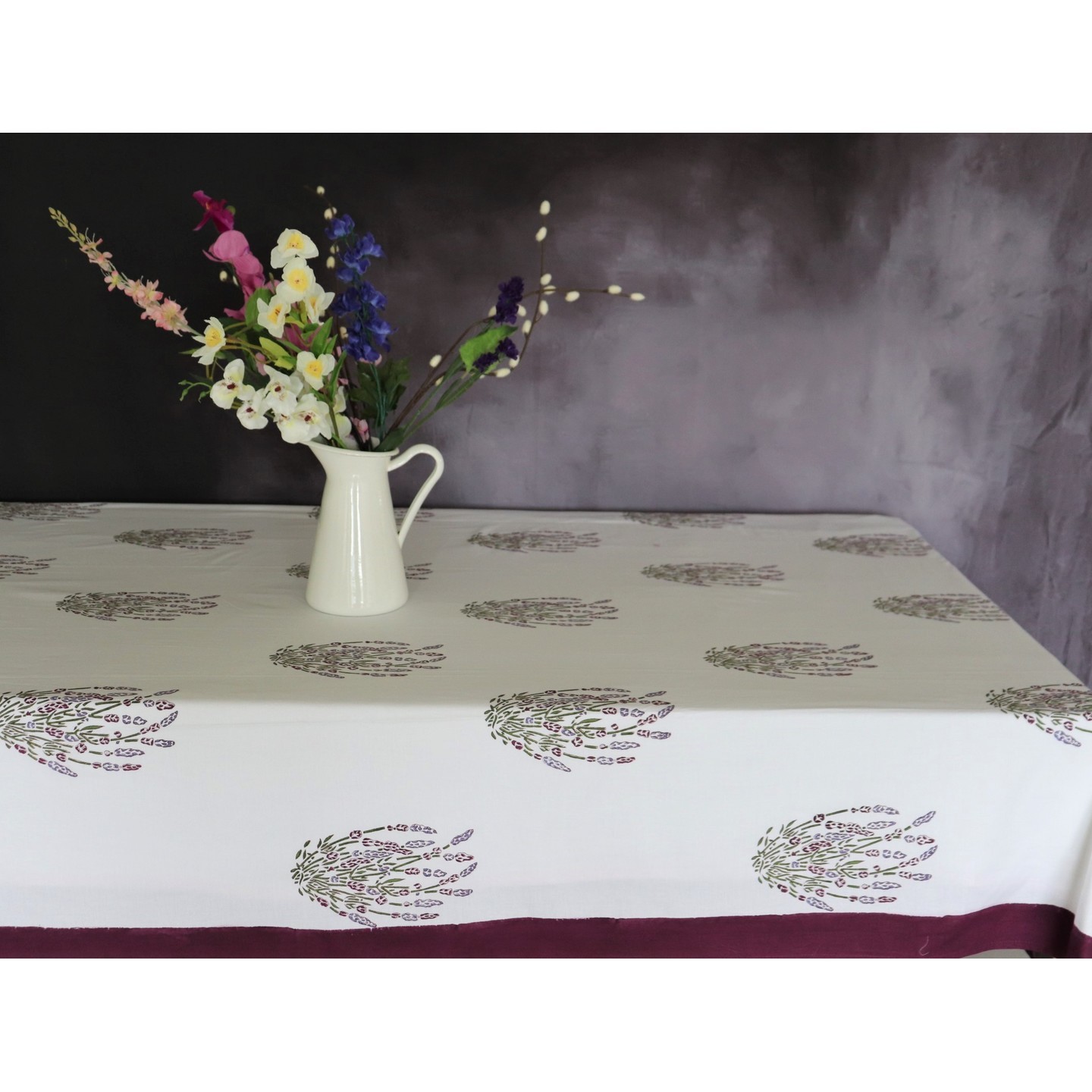 Winter Bloom 4 Seater Table Cloth