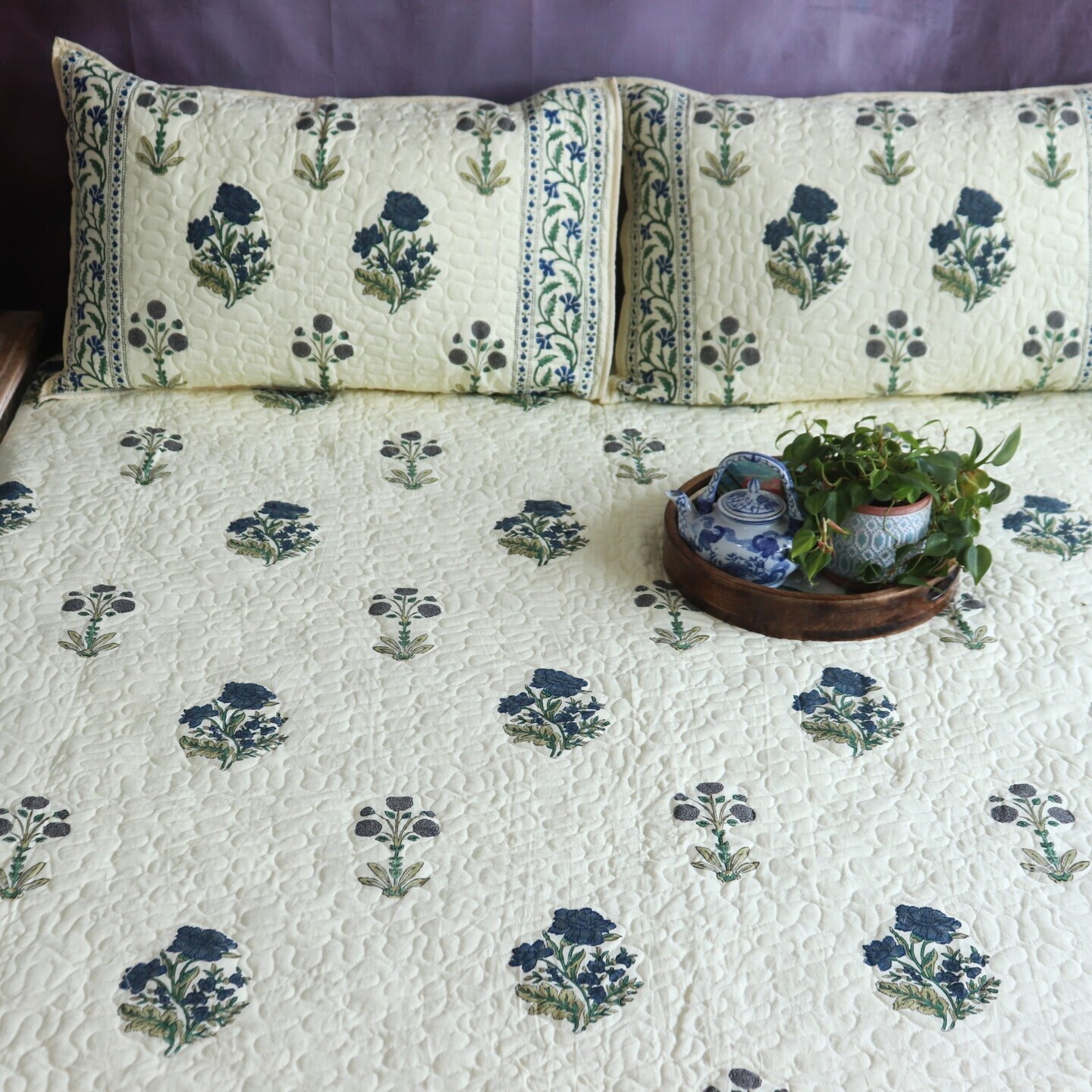 NeelKamal Queen Size Quilted Bedspread Set