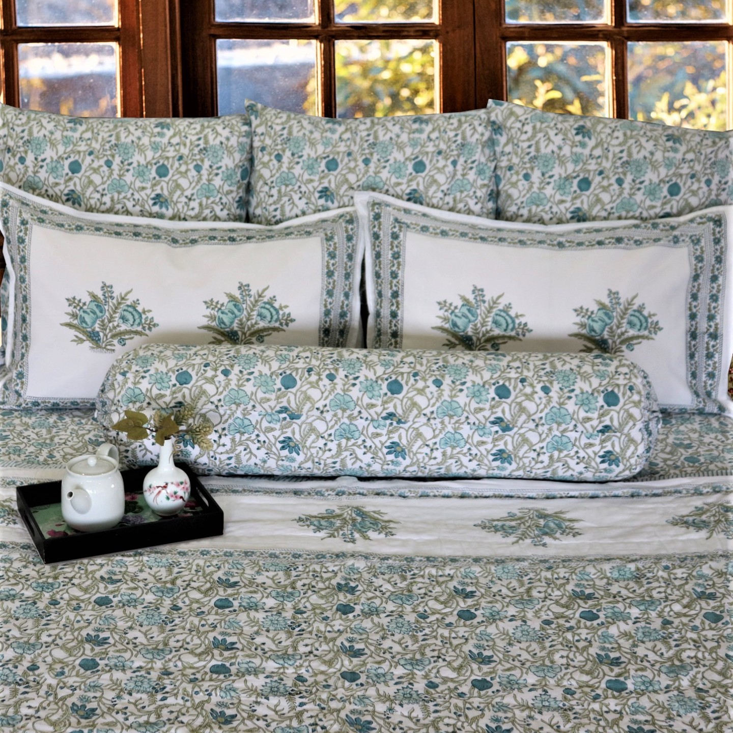 800TC Blue Garden Queen Size Fitted Sheet Set