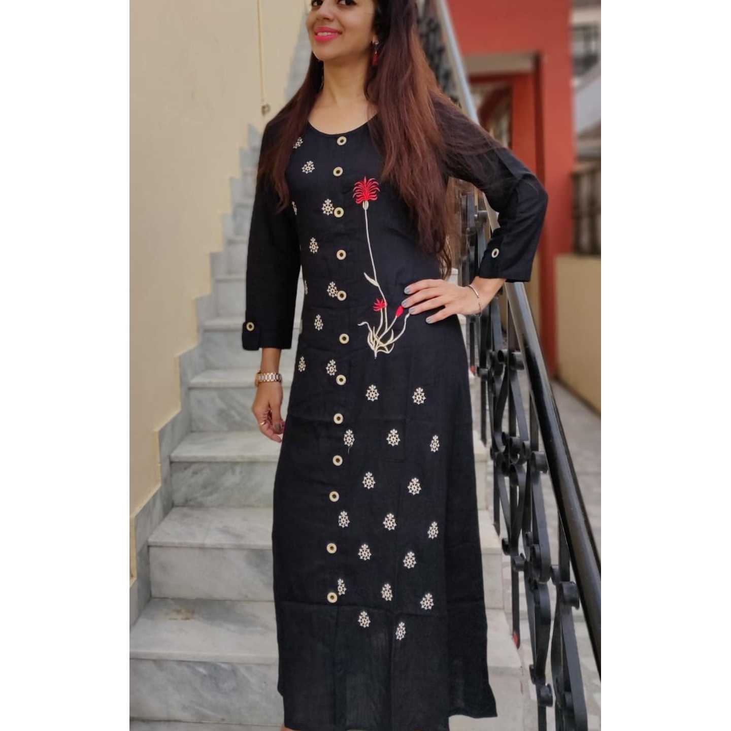 Black Embroidered Kurta