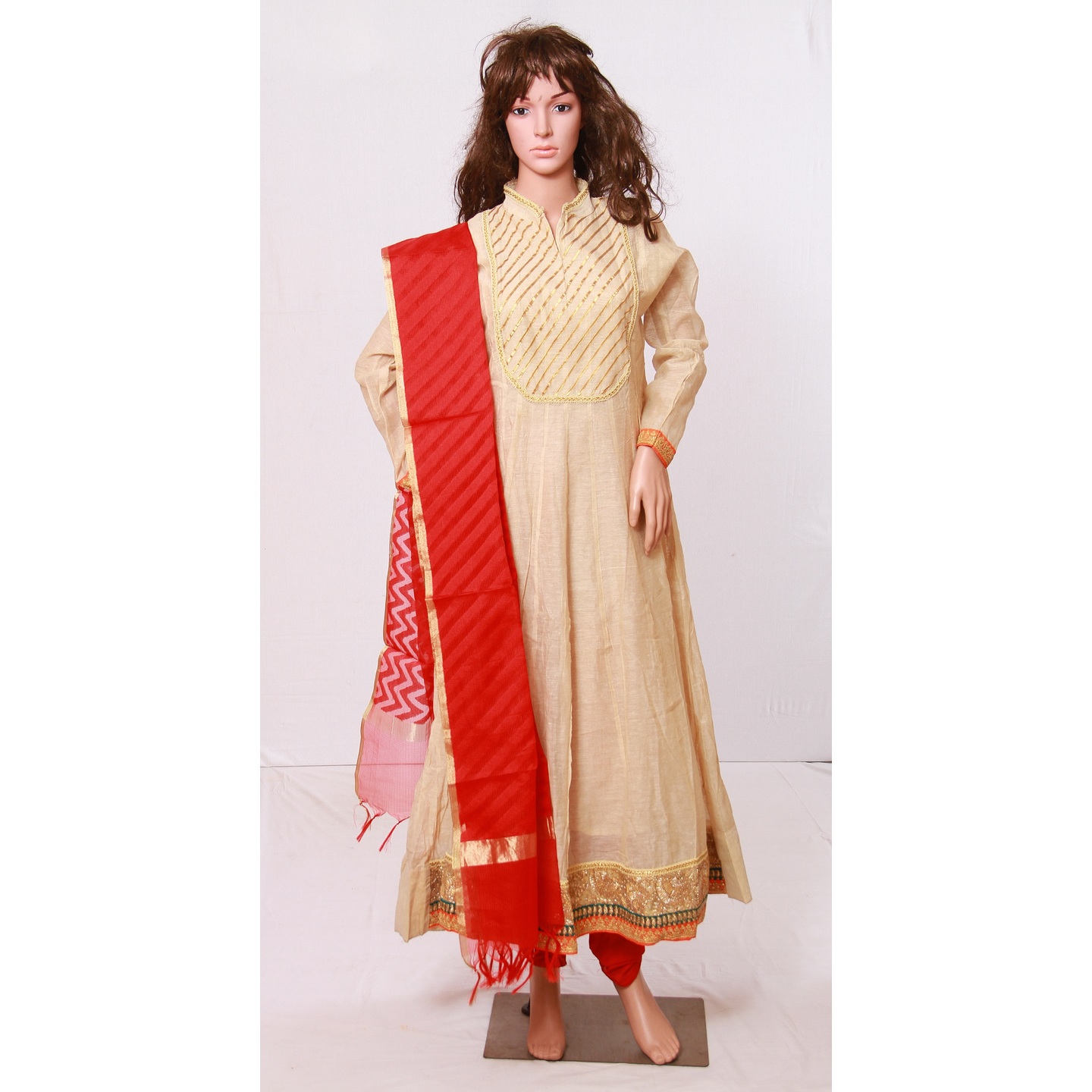 Khadi long suit