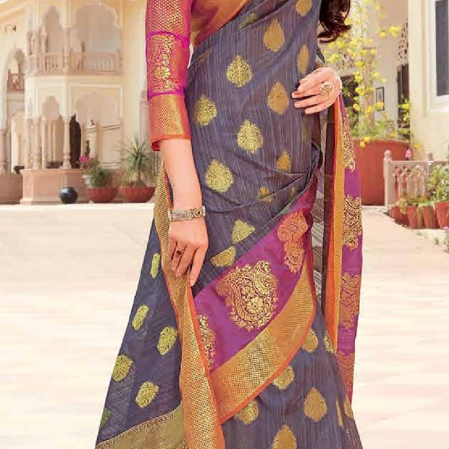 Beautiful Traditional Looking Banarasi Silk Sarees With Zari Thread Work.