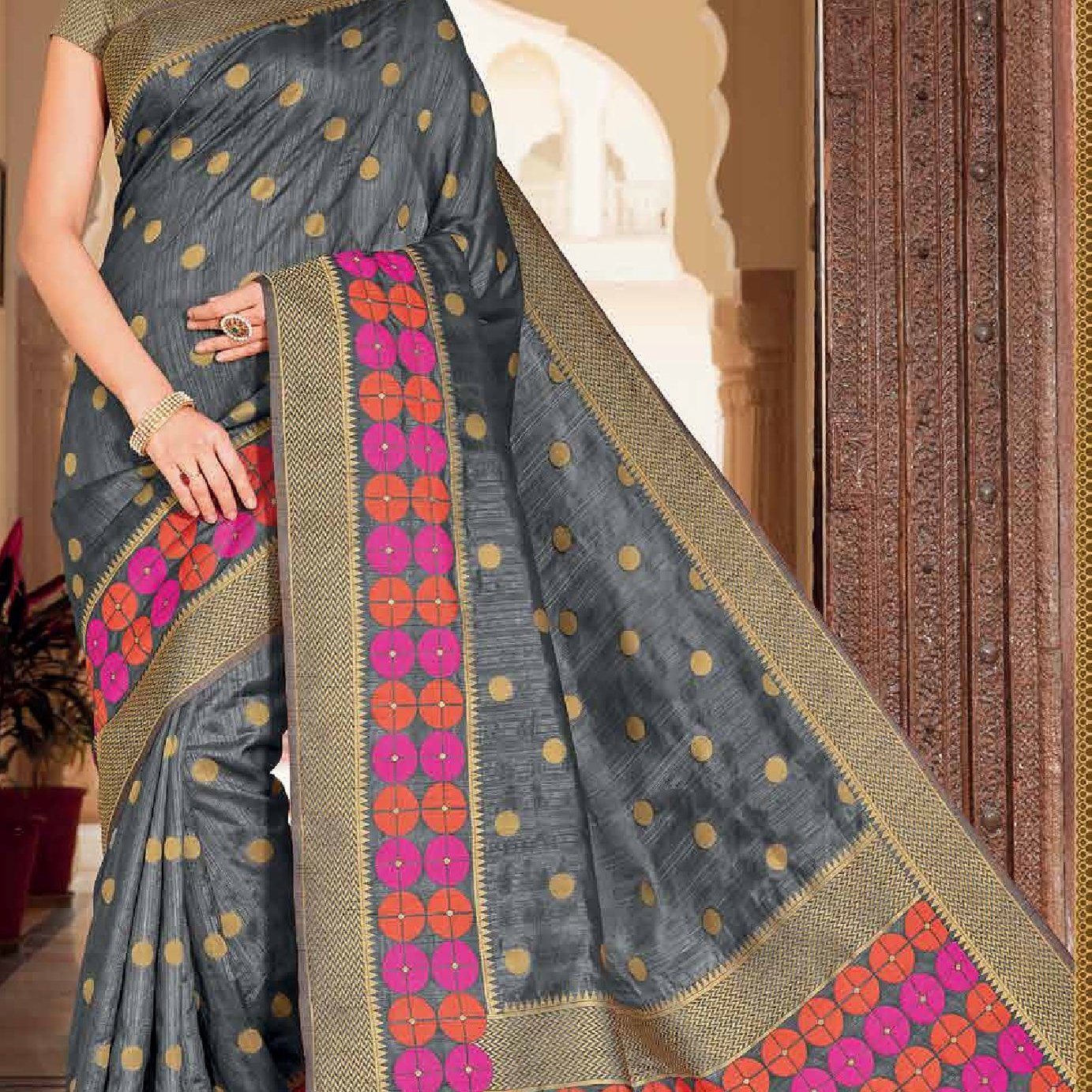 Beautiful Traditional Looking Banarasi Silk Sarees With Zari Thread Work.