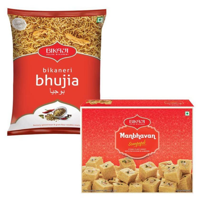 Bikaji Foods Bikaneri Bhujia 400gms and Manbhawan Soan Papdi 450gms Combo