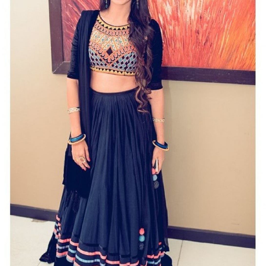 Kartiklifestyle Designer Lehengas Fabric Top- Bhagalpuri, Bottom- Georgette, Innter Japan satin Semi Stitch