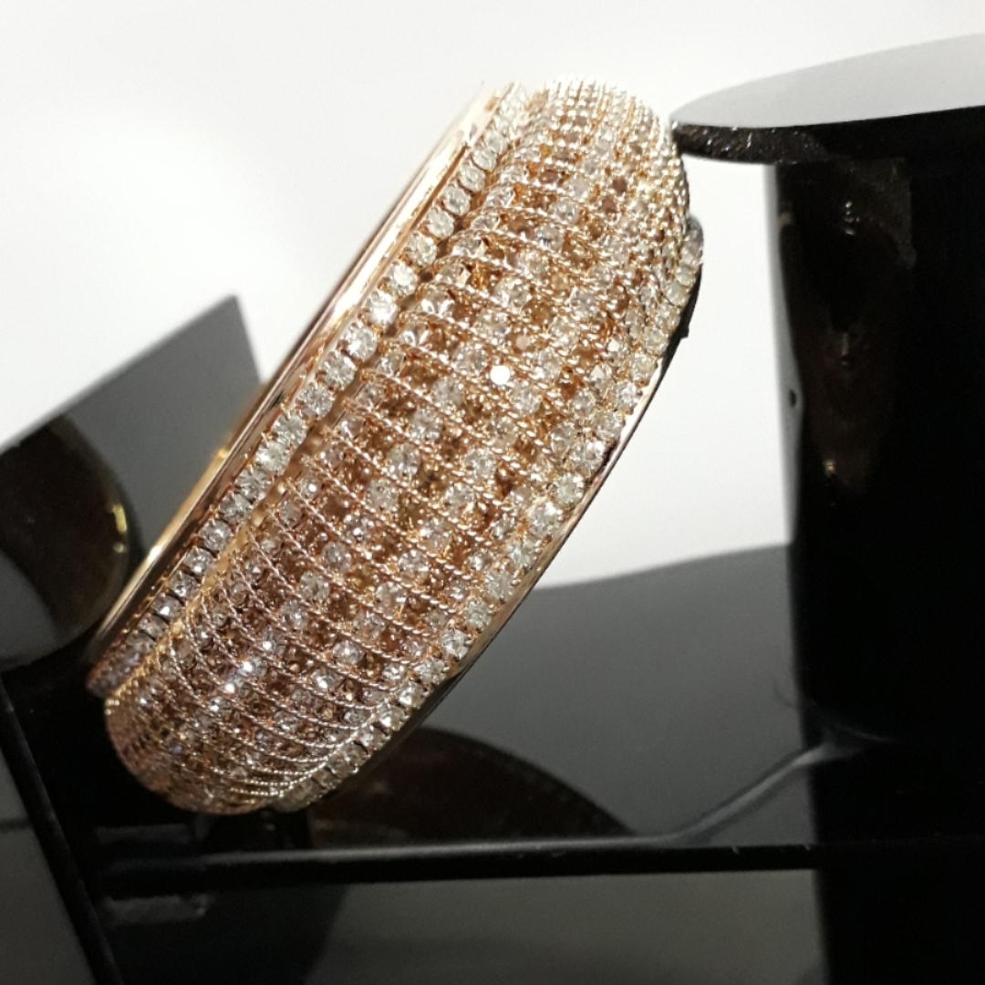 BEAUTIFUL STONE STUDDED BANGLES KADA