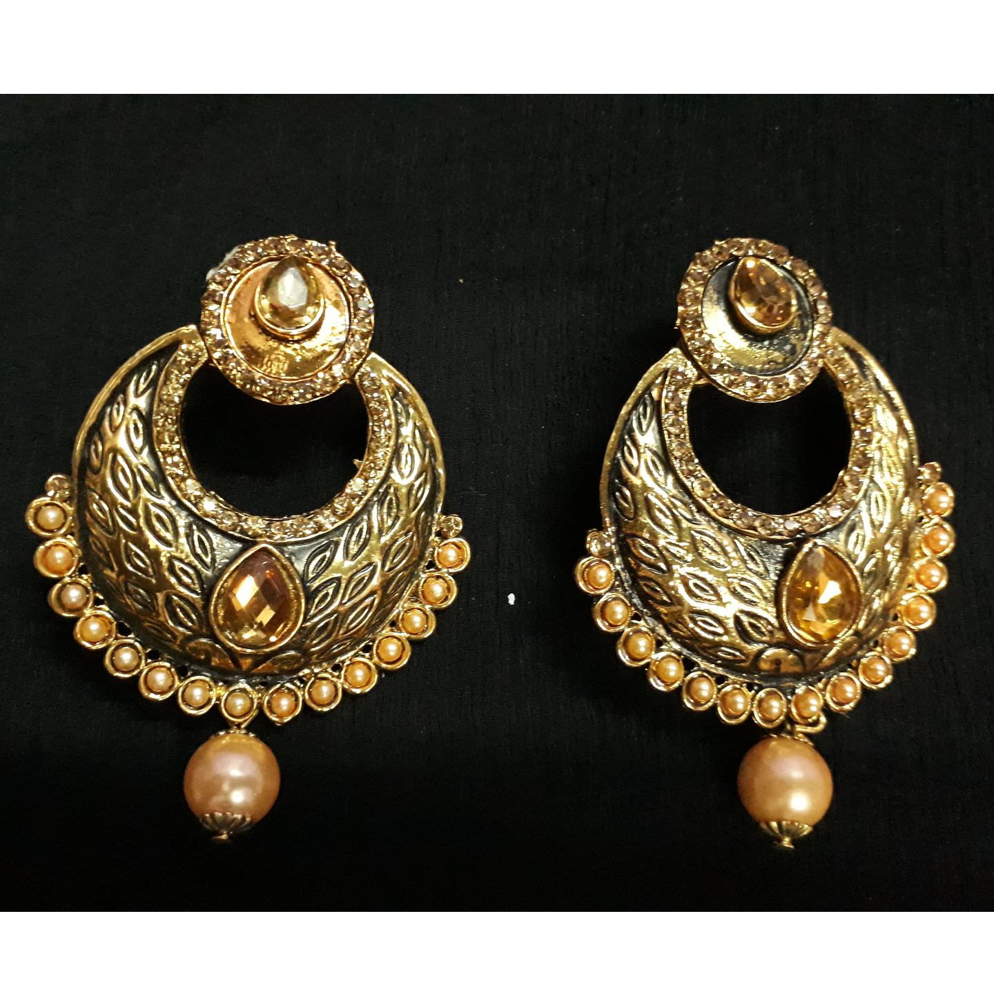 BEAUTIFUL GOLD EARRINGS FOR WOMAN