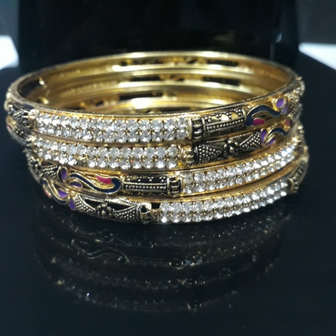 Stylish and Trendy bangles set of four.