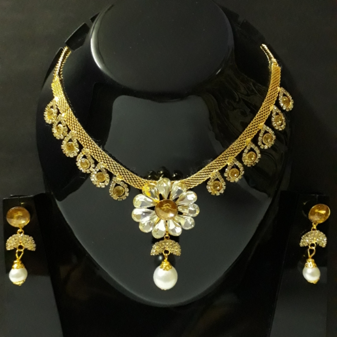 Antic Stone flower Gold Plated Necklace Set For Women