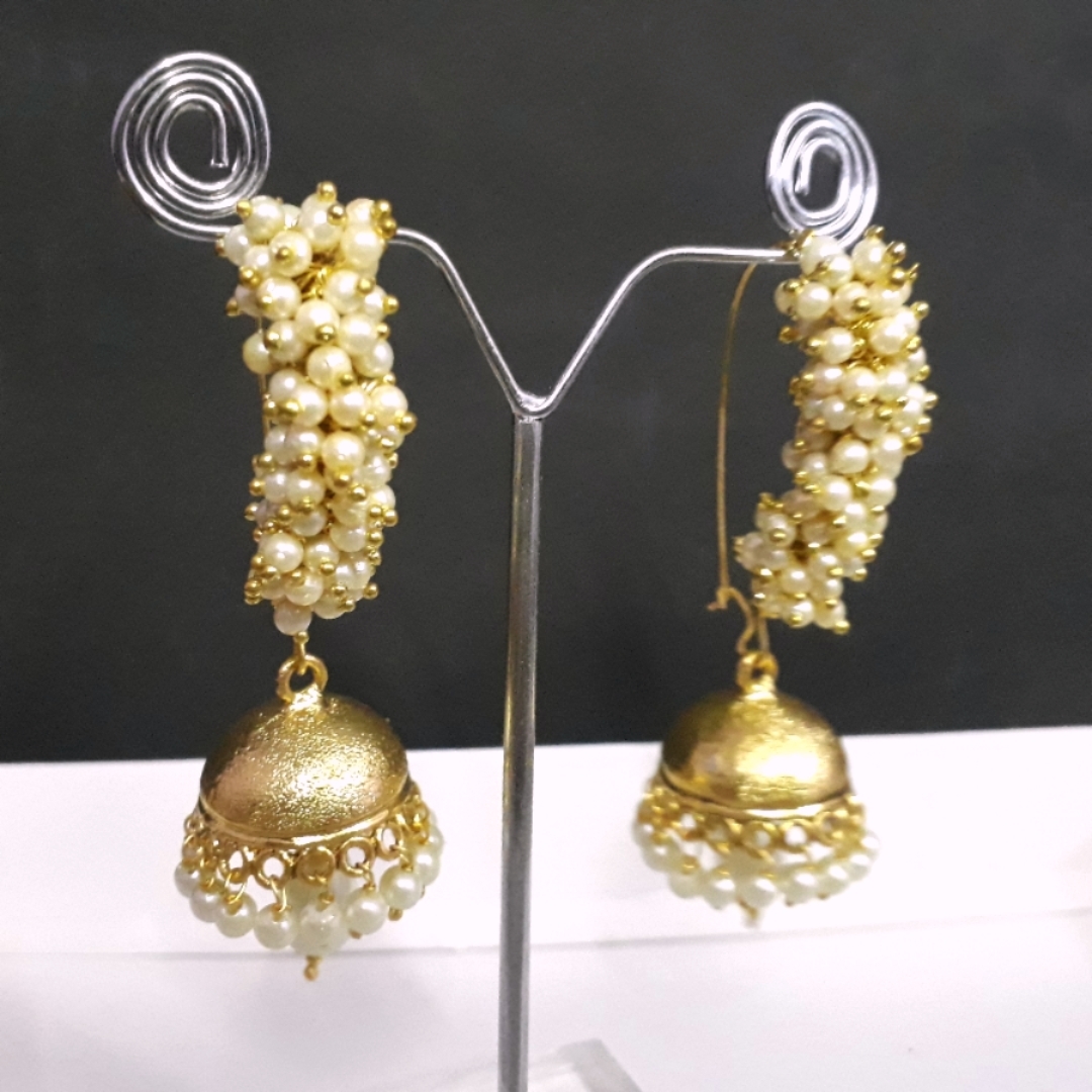 White Metalantique pearl Jhumki Earring for Women