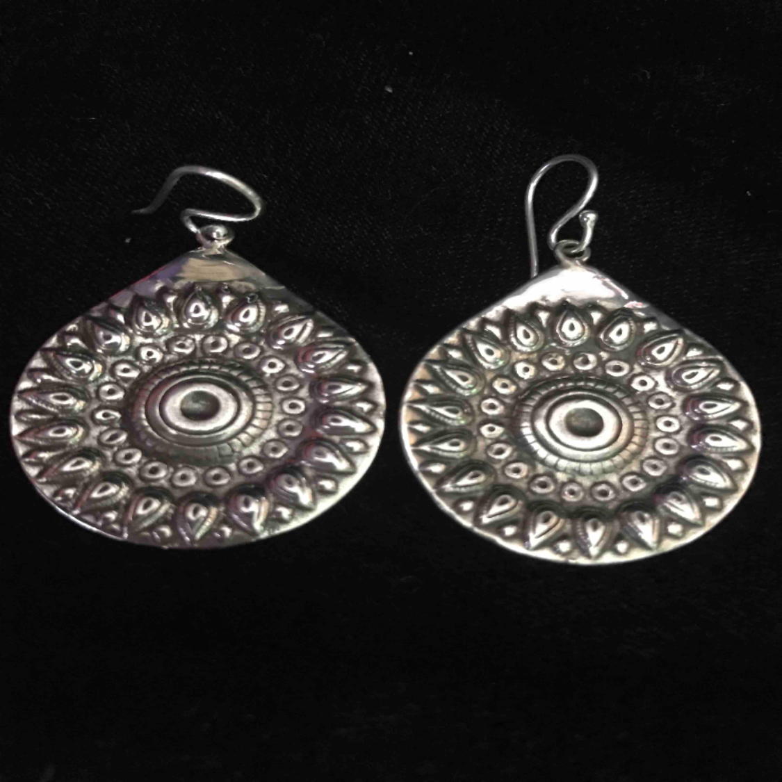 silver daily wear earrings 