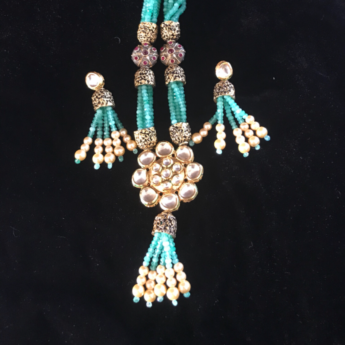 kundan jewelery