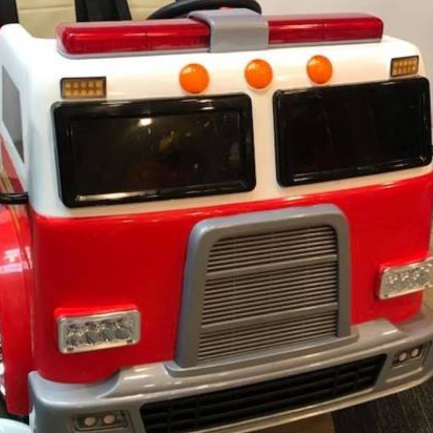 Battery Operated 911 Fire Engine