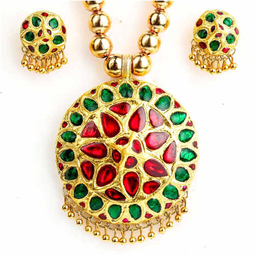 Jappi with Green & Red Stone (Medium Size)