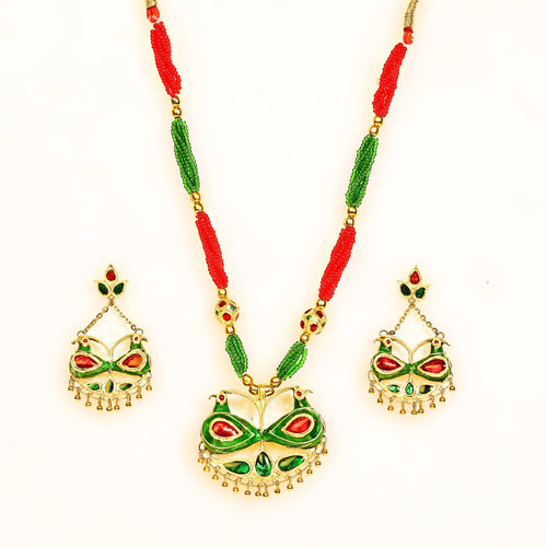 Loka Paro in Red & Green Stone