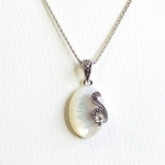 MS Pearly Pendant