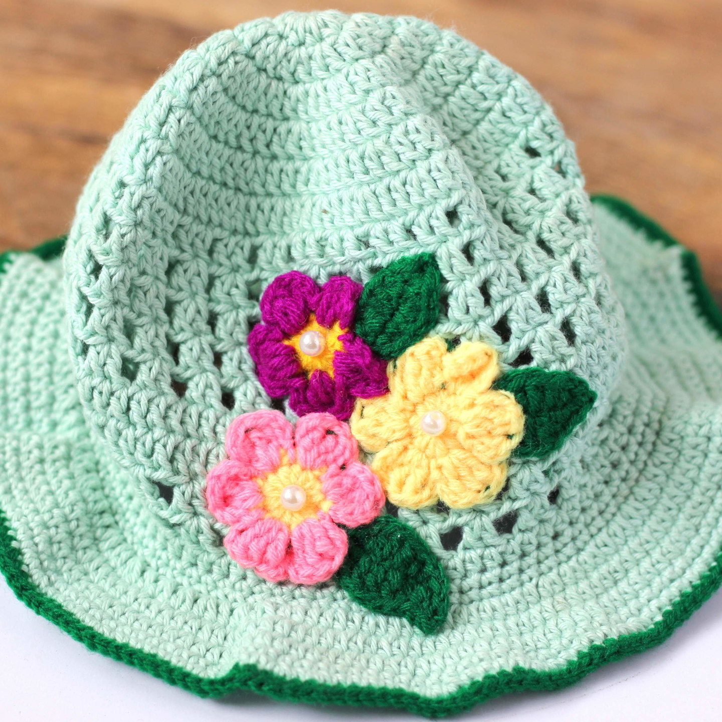 Hand crocheted cap (1-2 yr olds)